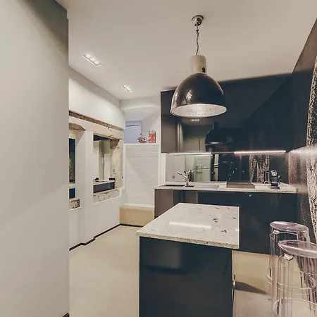Апартаменты Deco Gem Bica *